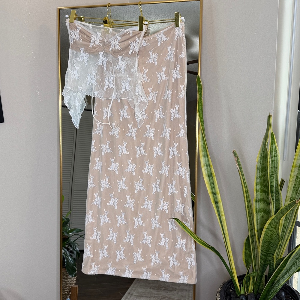 Tiger Mist Karolina Lace Maxi Skirt Set - Picture 9 of 9